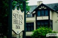 Seven Hills Inn Bed & Breakfast 